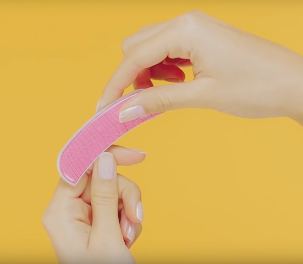 The curve nail file lima in vetro per unghie