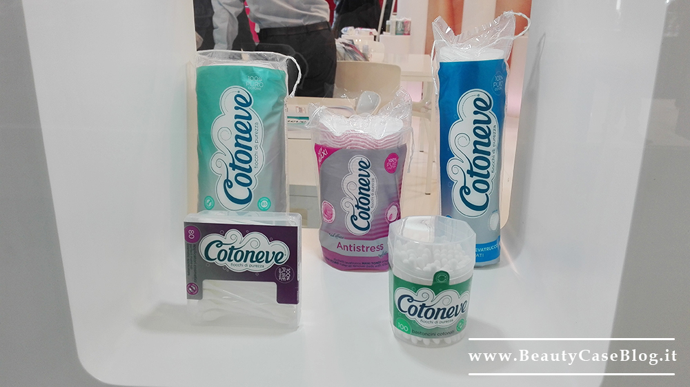 Dischetti di cotone e cotton fioc Cotoneve