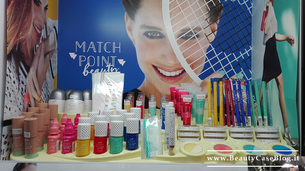 Espositori smalti e cosmetici P2