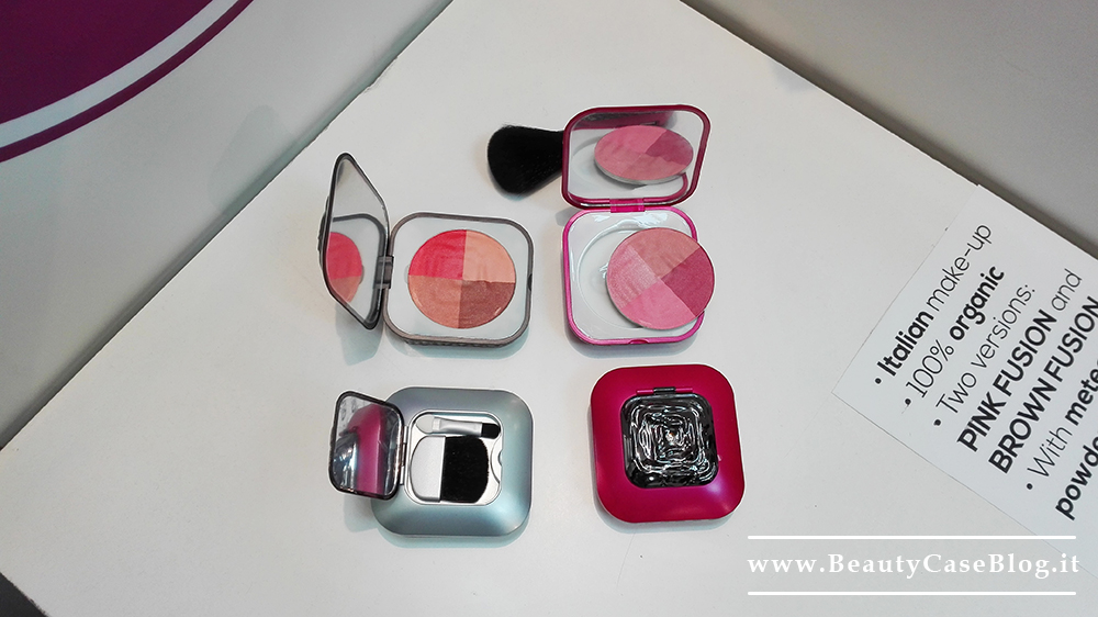 I'mUp: caricatore portatile per dispositivi USB e blush 100% naturale, tutto in uno