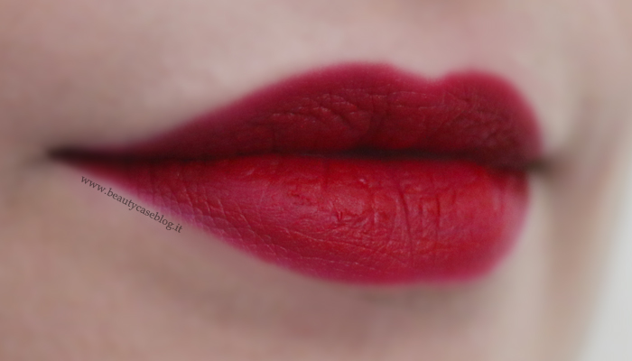 Flormar Extreme Matte 05 Carmen Dress - Swatch su Labbra - Rossetti per Natale e Capodanno