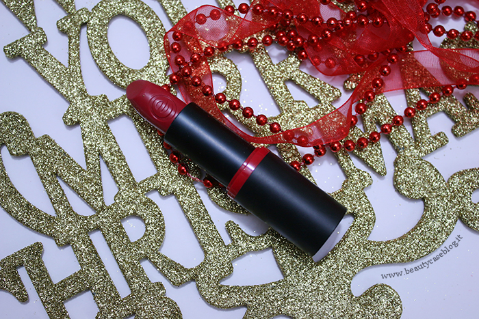 Essence n.14 Adorable Matte - Rossetti per Natale e Capodanno